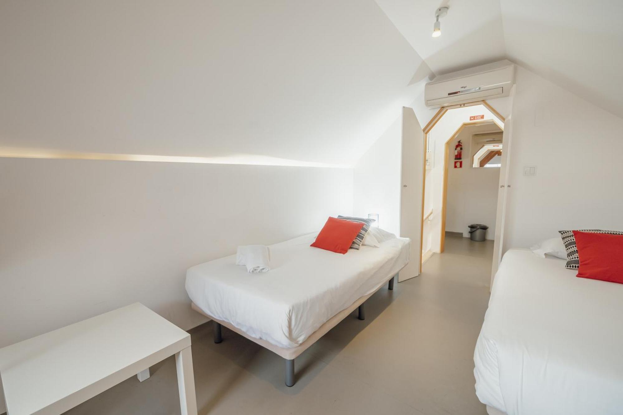 Oporto Guest Moinho De Vento Studios Exterior photo